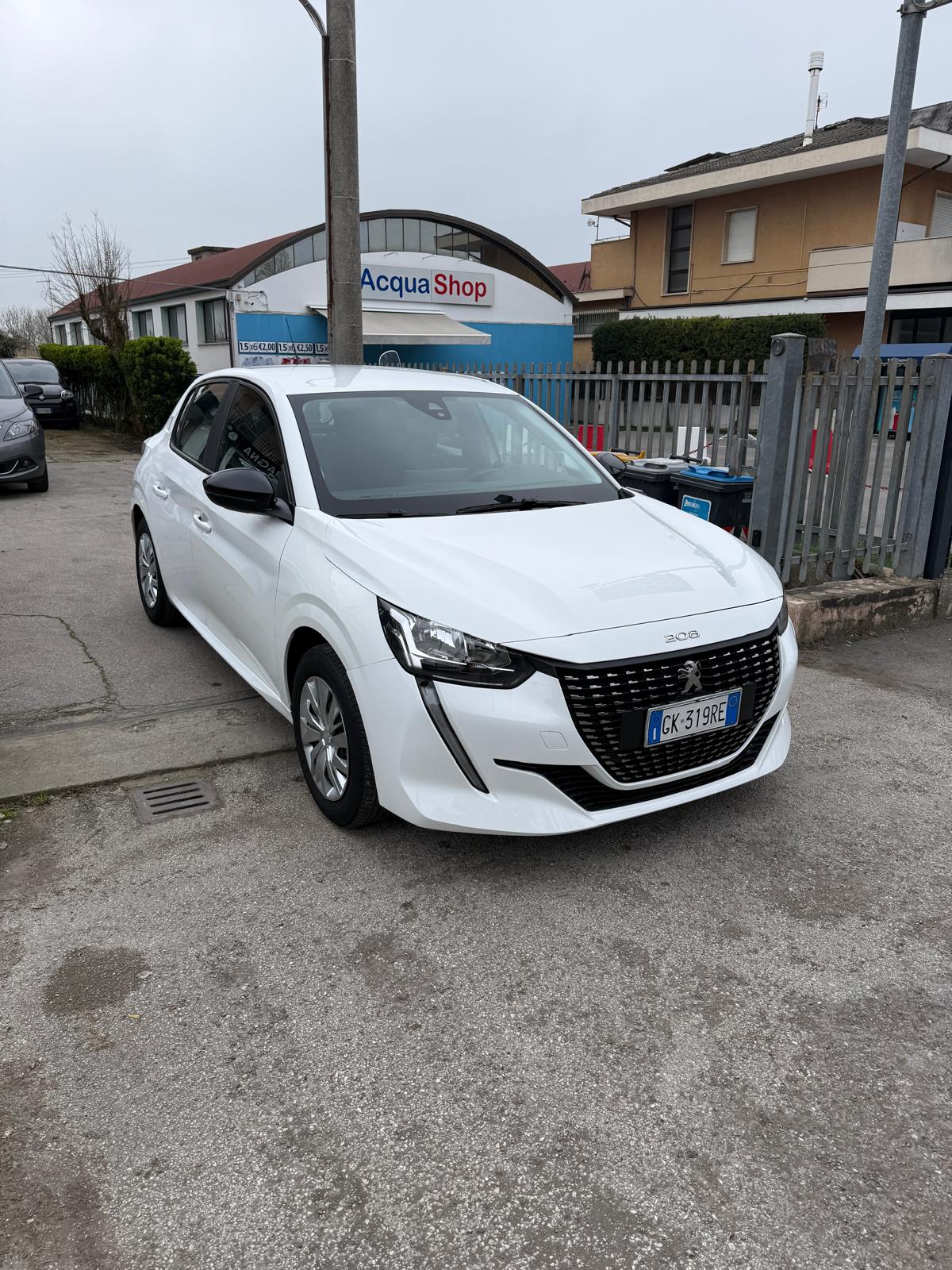 Peugeot 208 - immagine 3