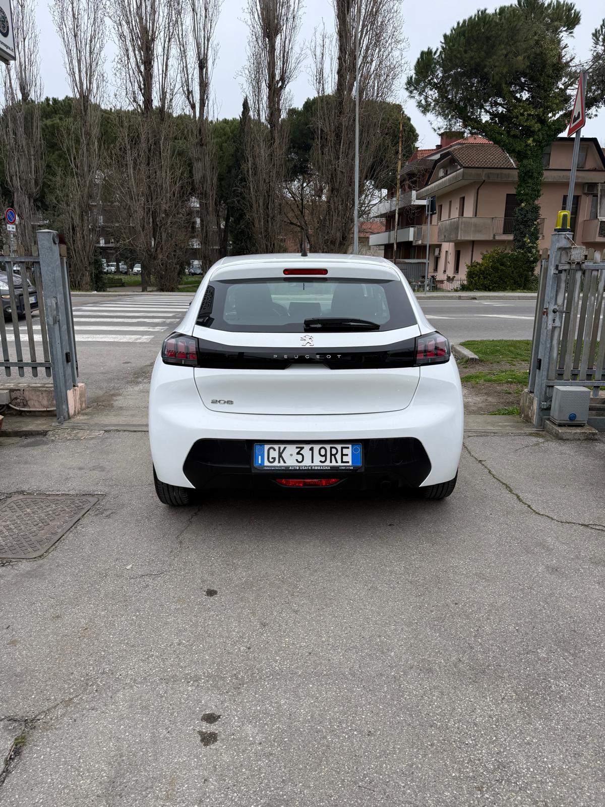 Peugeot 208 - immagine 5